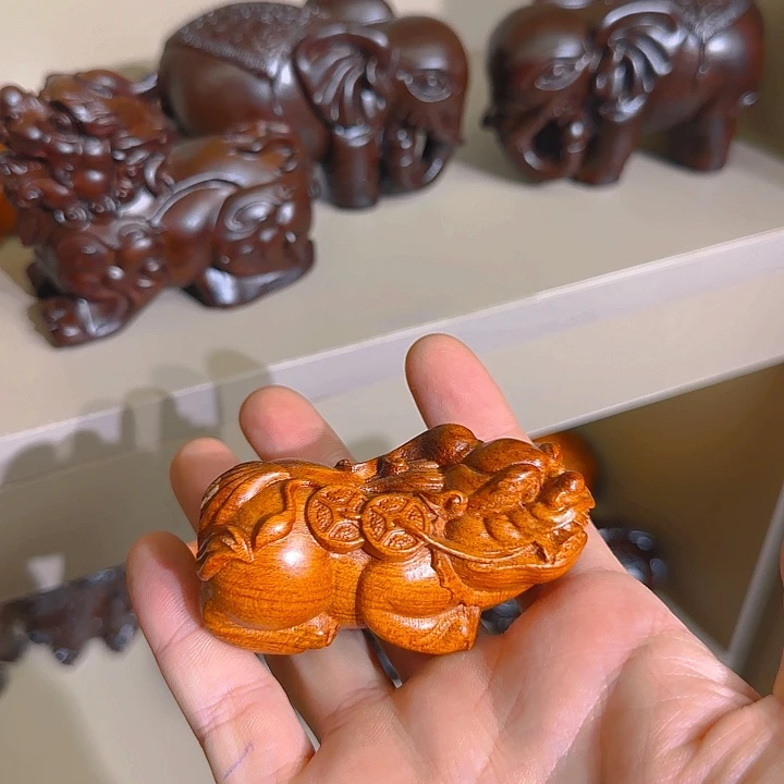 木花梨木8貔貅一只