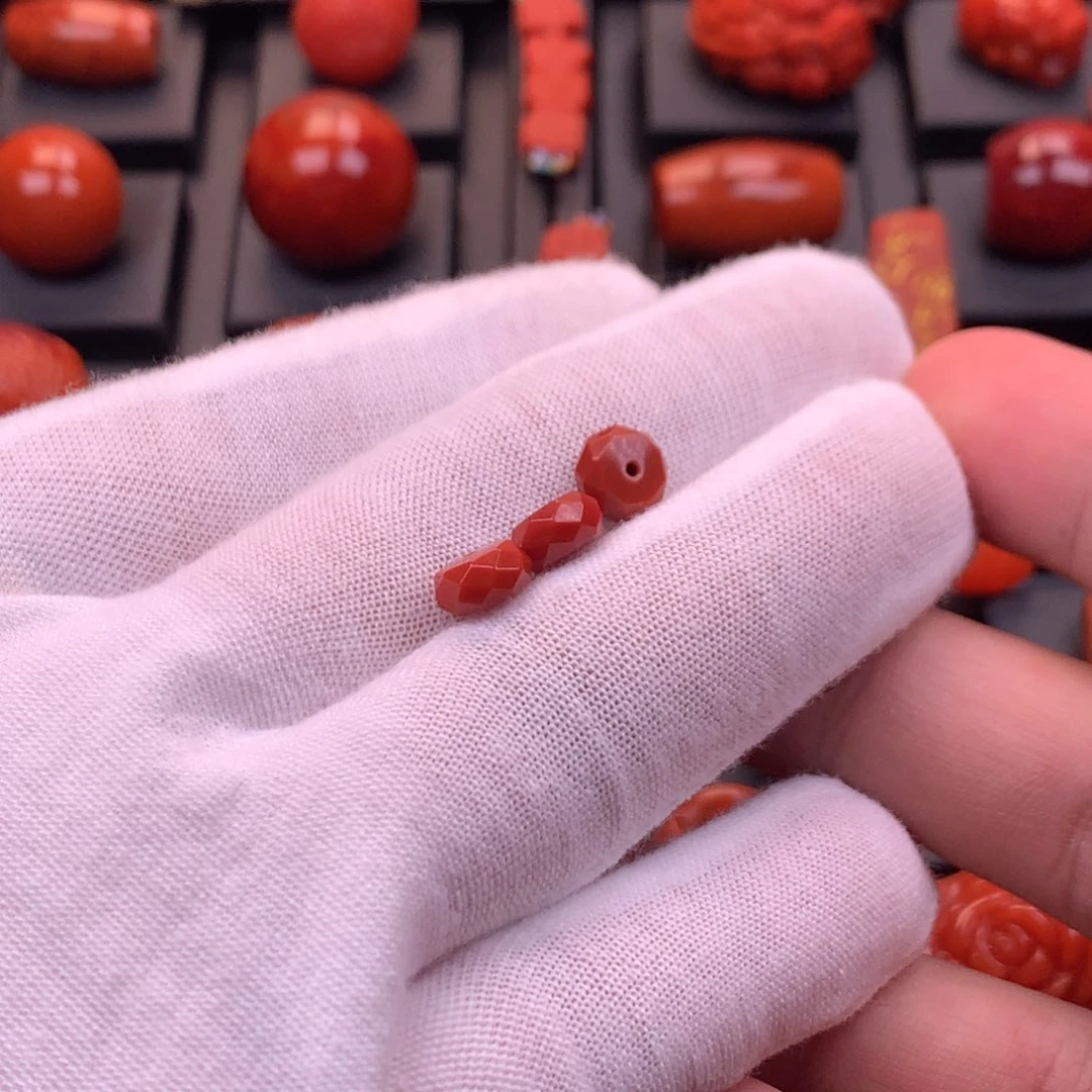 南红玛瑙未镶嵌川料原矿无相隔珠7.6mm；多样性发其一