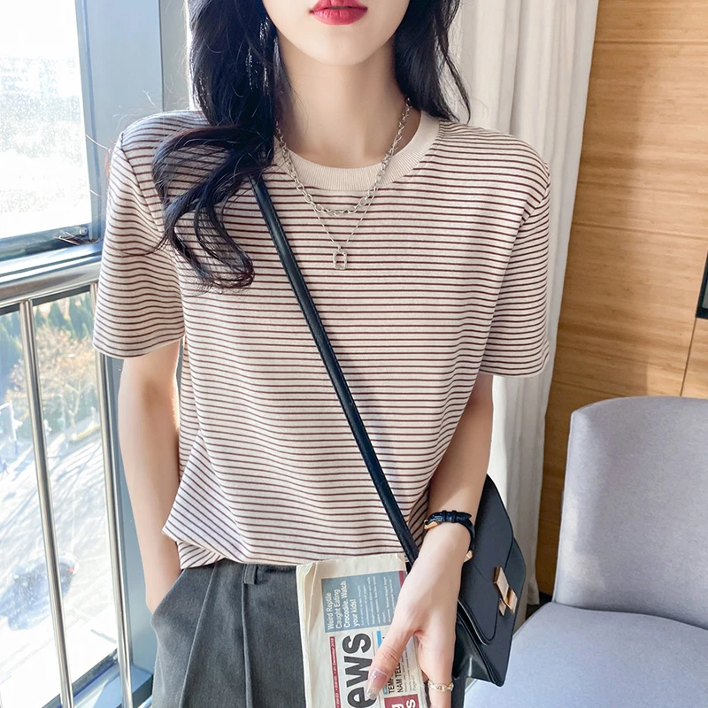 港风条纹短袖T恤衫夏季新款弧形遮肚肉显瘦上衣服气质休闲女装潮