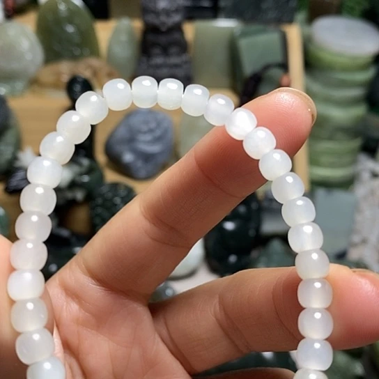 未镶嵌和田玉（糖玉）珠宝半成品