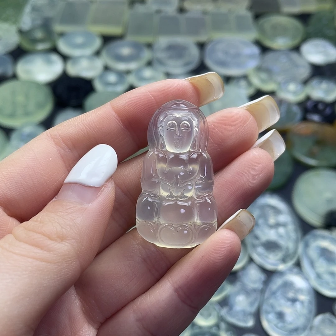 岫玉未镶嵌颈饰正装