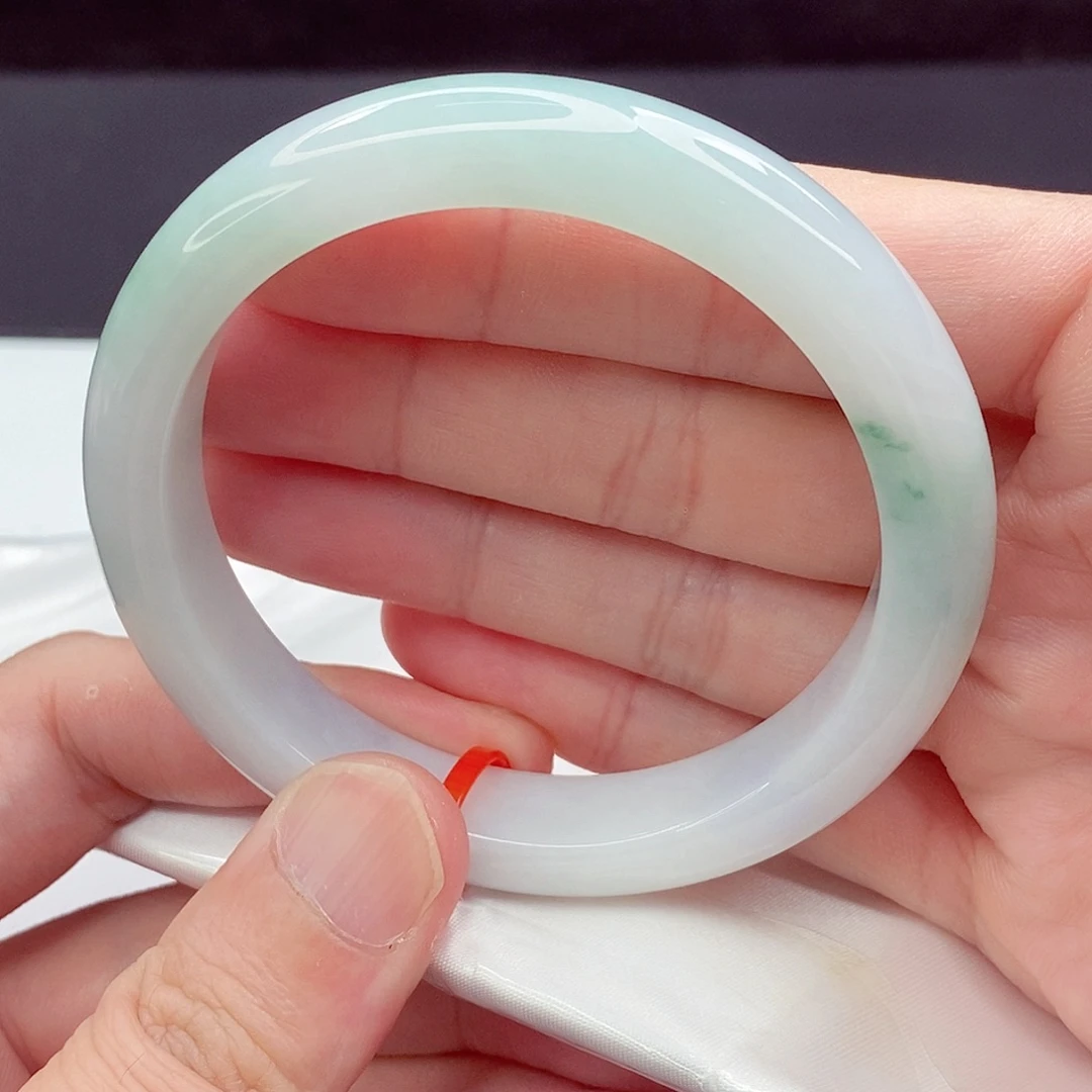 翡翠未镶嵌手镯61圈