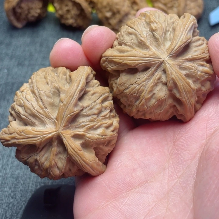 工艺三棱宫灯三棱