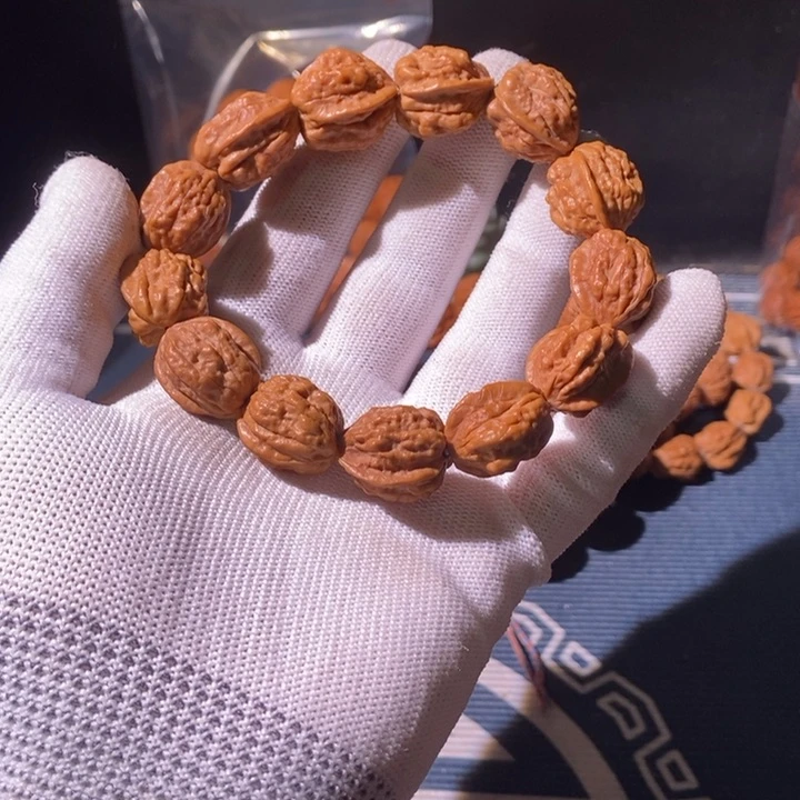 文玩核桃手串A****j…………