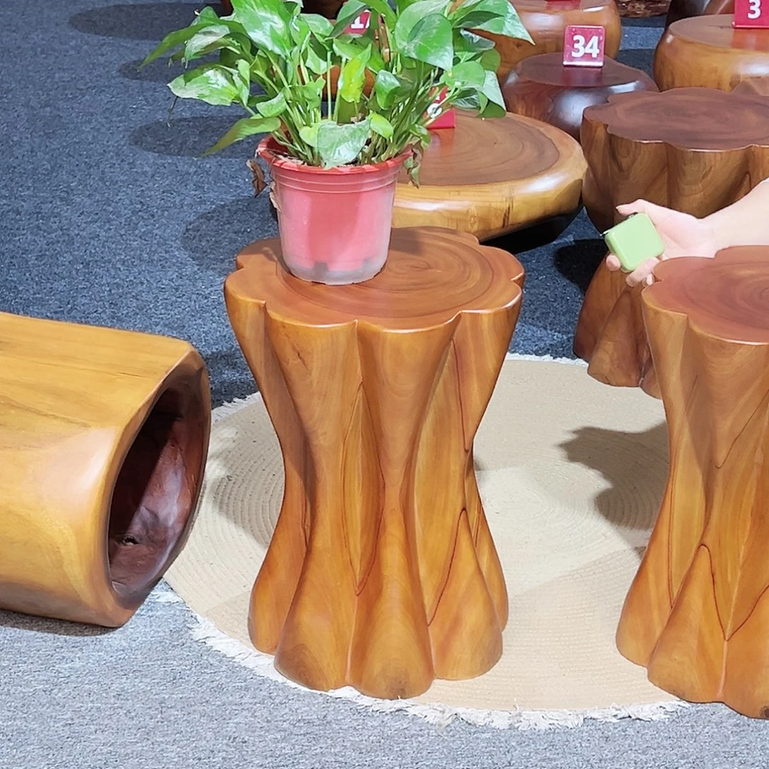 夏***年号香樟木尺寸：35-35-46cm