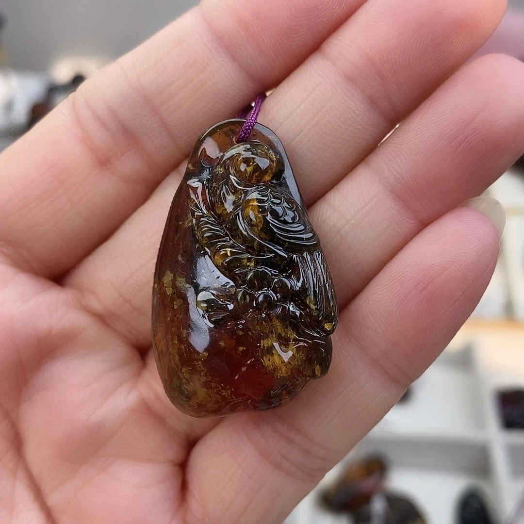 琥珀未镶嵌裸石琥珀