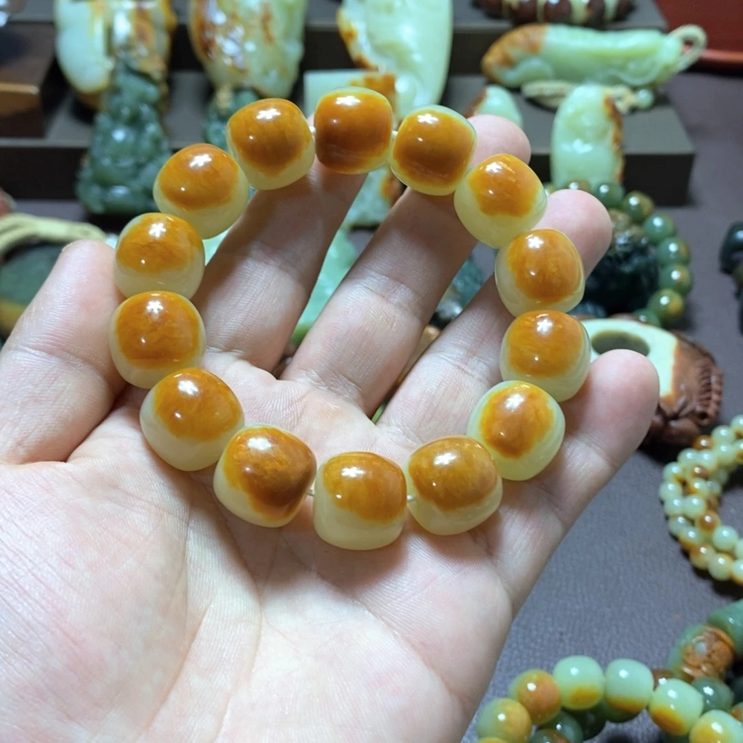 莲***童透闪石质玉未镶嵌手链16