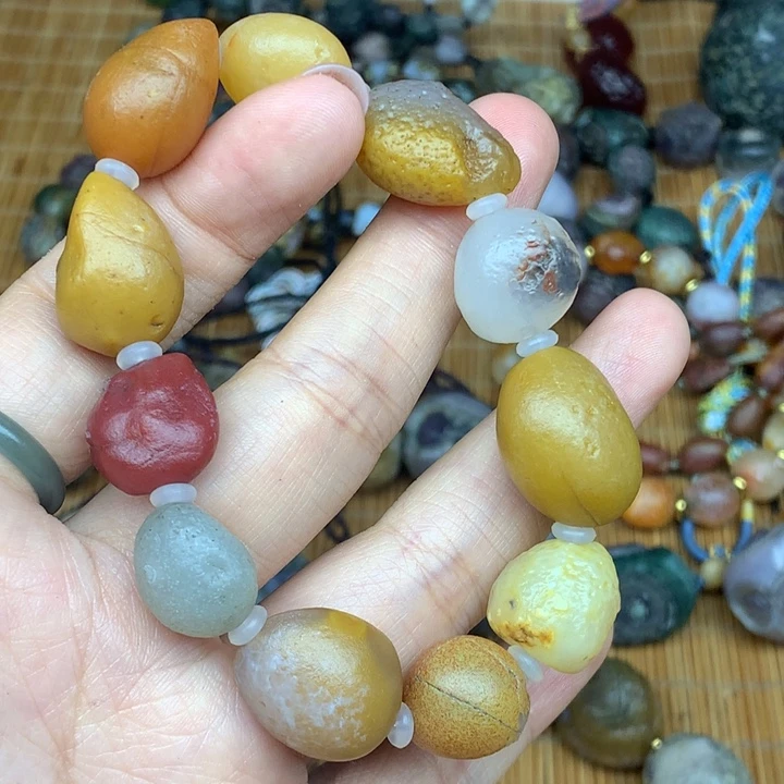 玛瑙/玉髓未镶嵌珠宝半成品吾**神