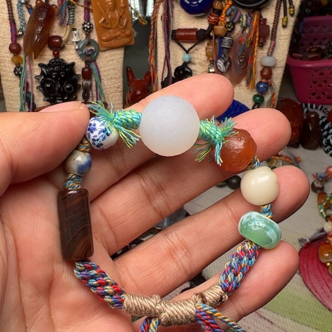 玛瑙/玉髓颈饰未镶嵌