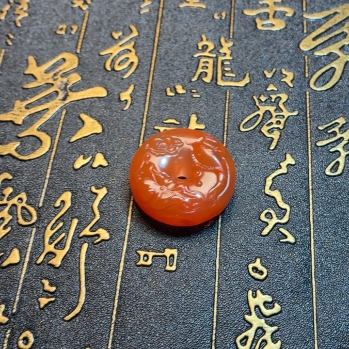 山***楂南红玛瑙未镶嵌平安扣