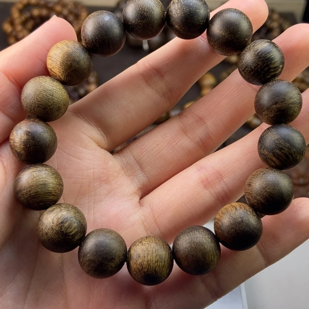 手串沉香?*?越南白留疤