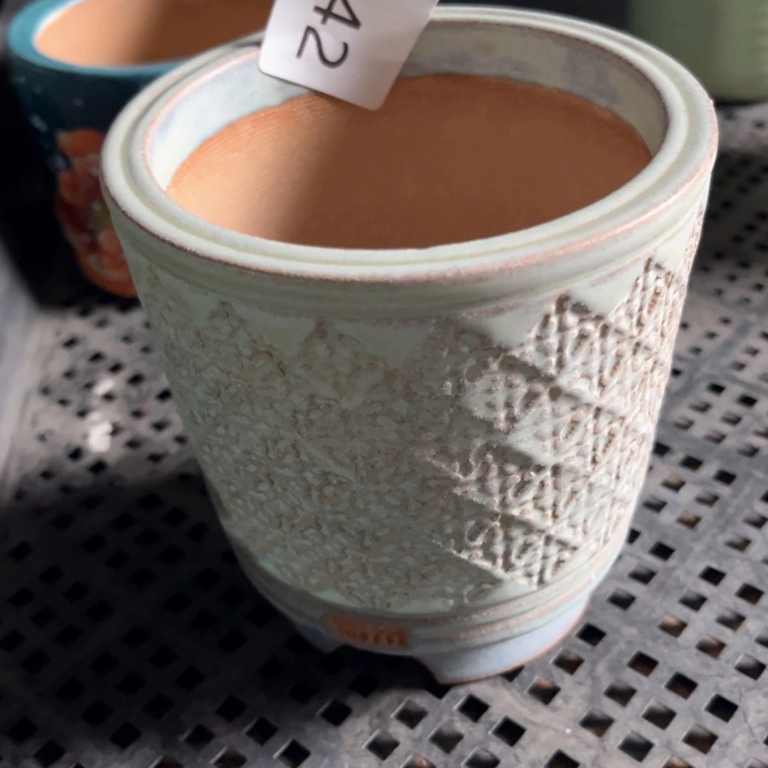 红陶日*242花盆1个