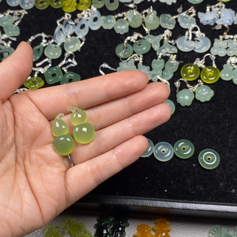 【闪购商品】蛇纹石玉挂件耳饰耳环项链未镶嵌