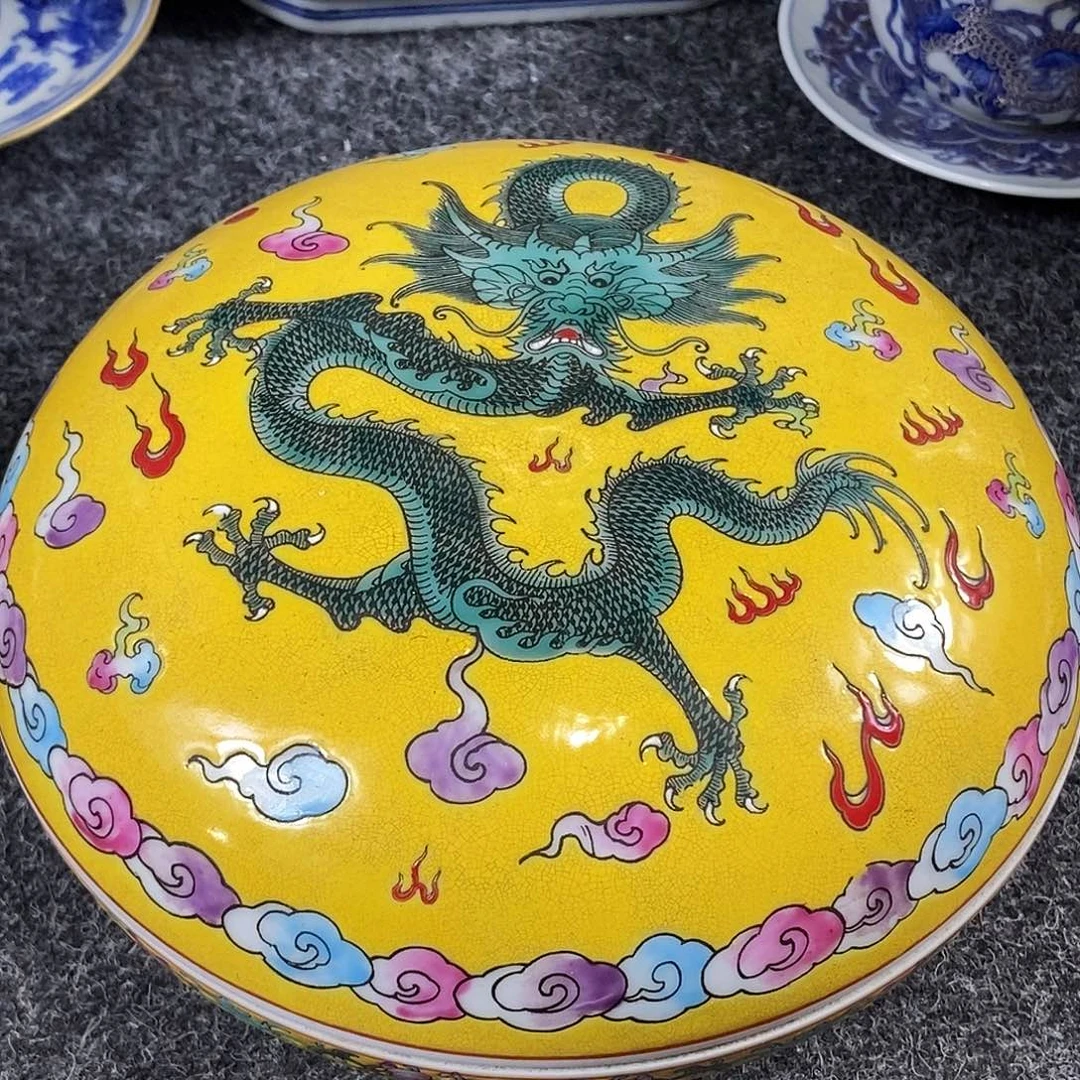 手工手绘陶瓷摆件工艺品