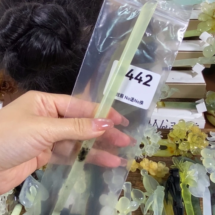 蛇纹石玉未镶嵌发饰