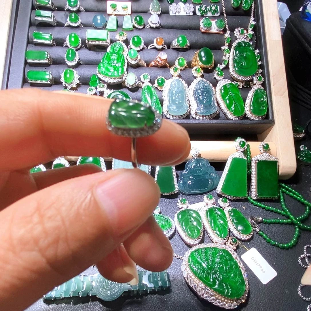 未镶嵌戒指翡翠3