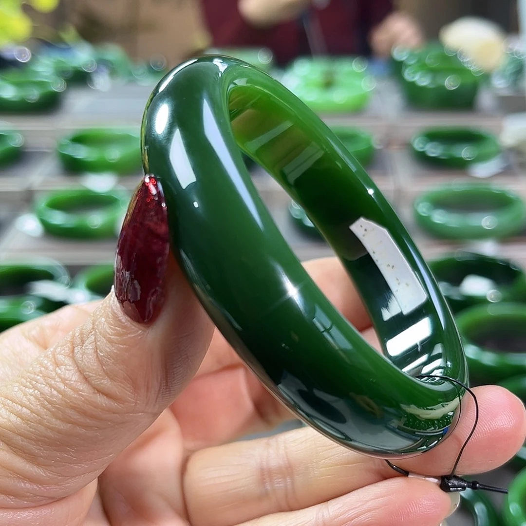 未镶嵌手镯和田玉（碧玉）云*