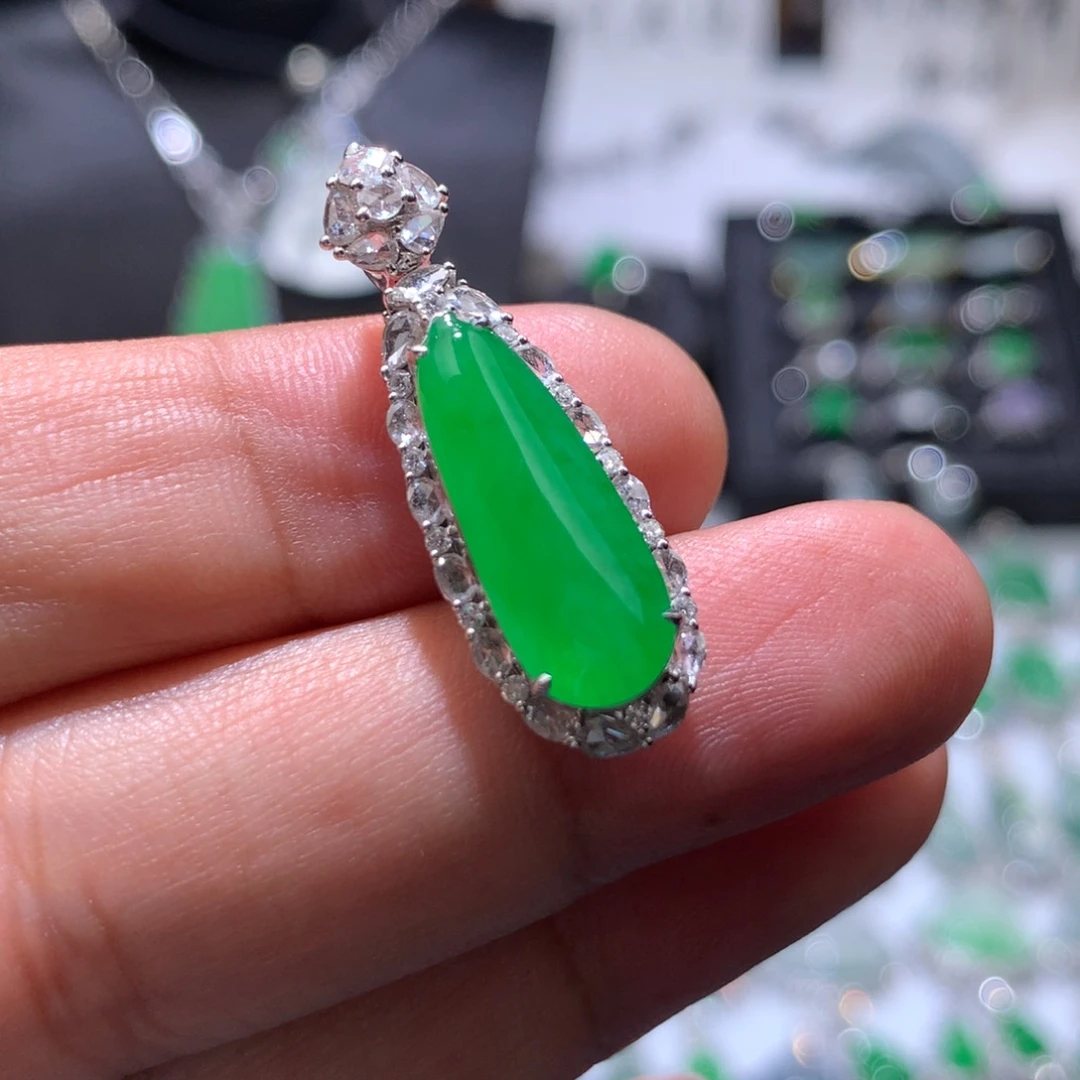 翡翠18K金镶嵌吊坠(不含链)