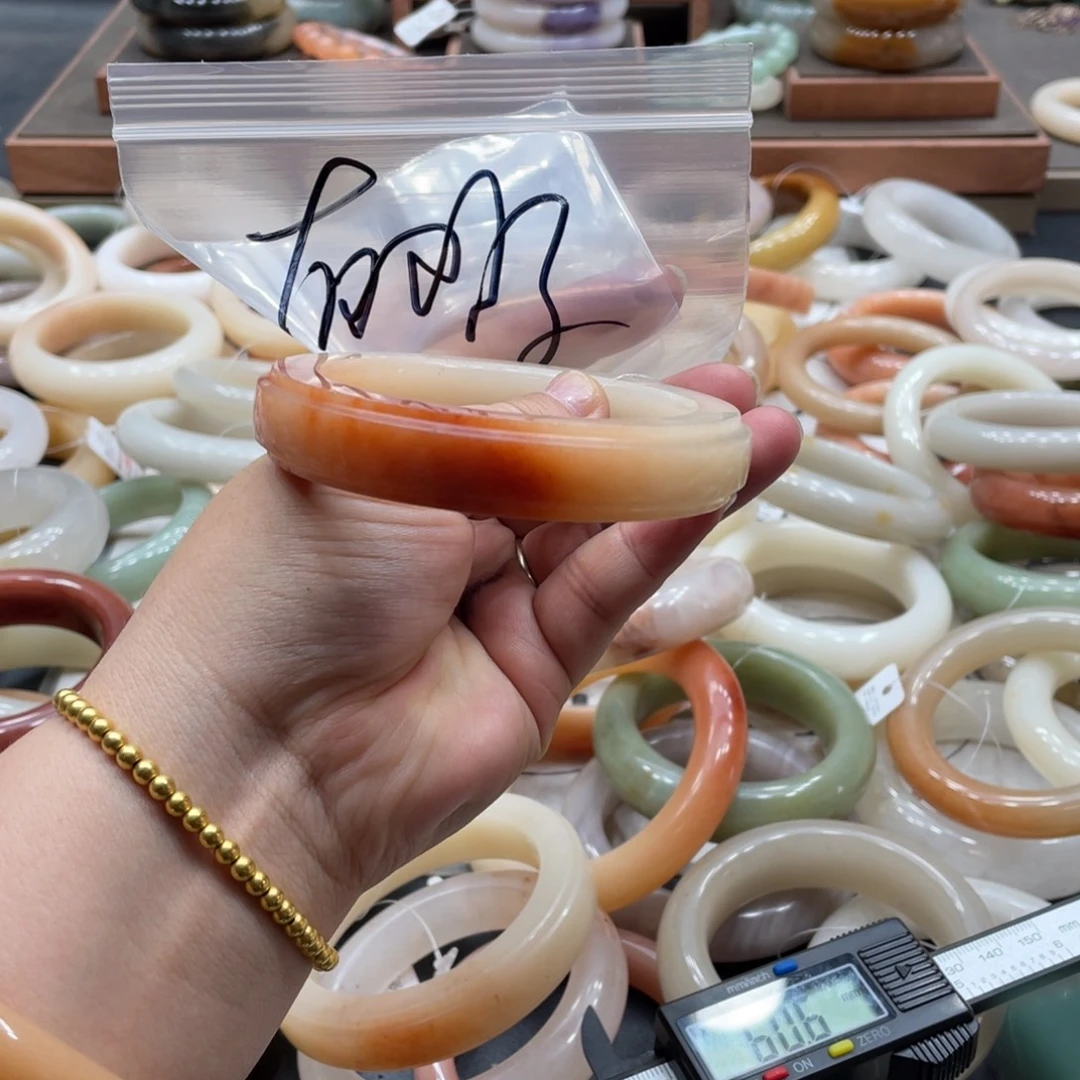 迷****石英质玉手镯未镶嵌