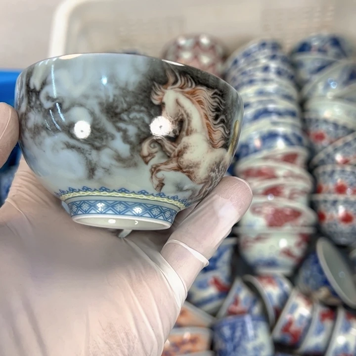 瓷片白青花粉彩梦马鸡心杯主人杯全品