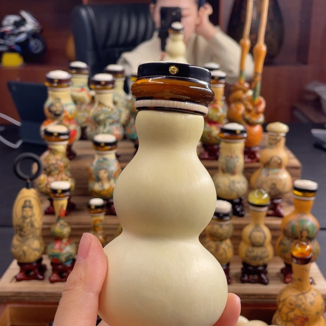 来***_大叶紫檀（黑酸枝木类）