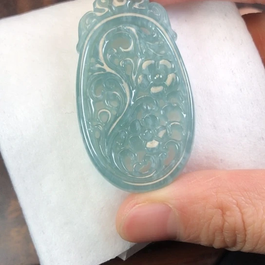 翡翠未镶嵌颈饰缅甸A货，每天下午1点半开播