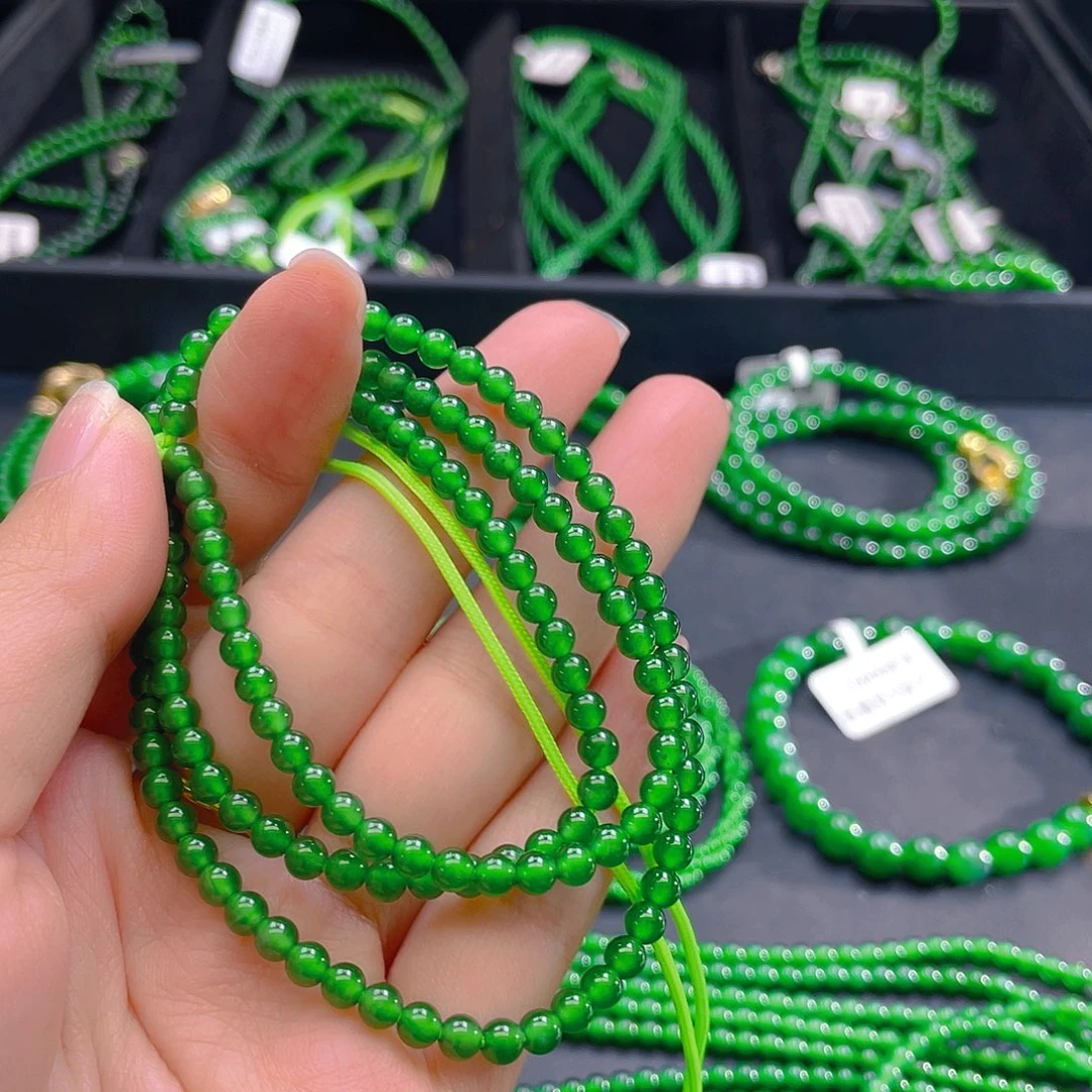 翡翠未镶嵌颈饰