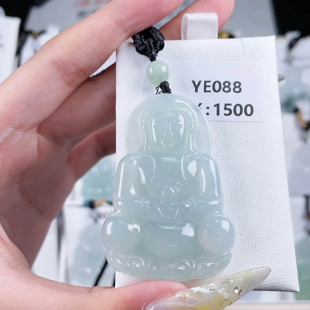 翡翠未镶嵌颈饰YE088