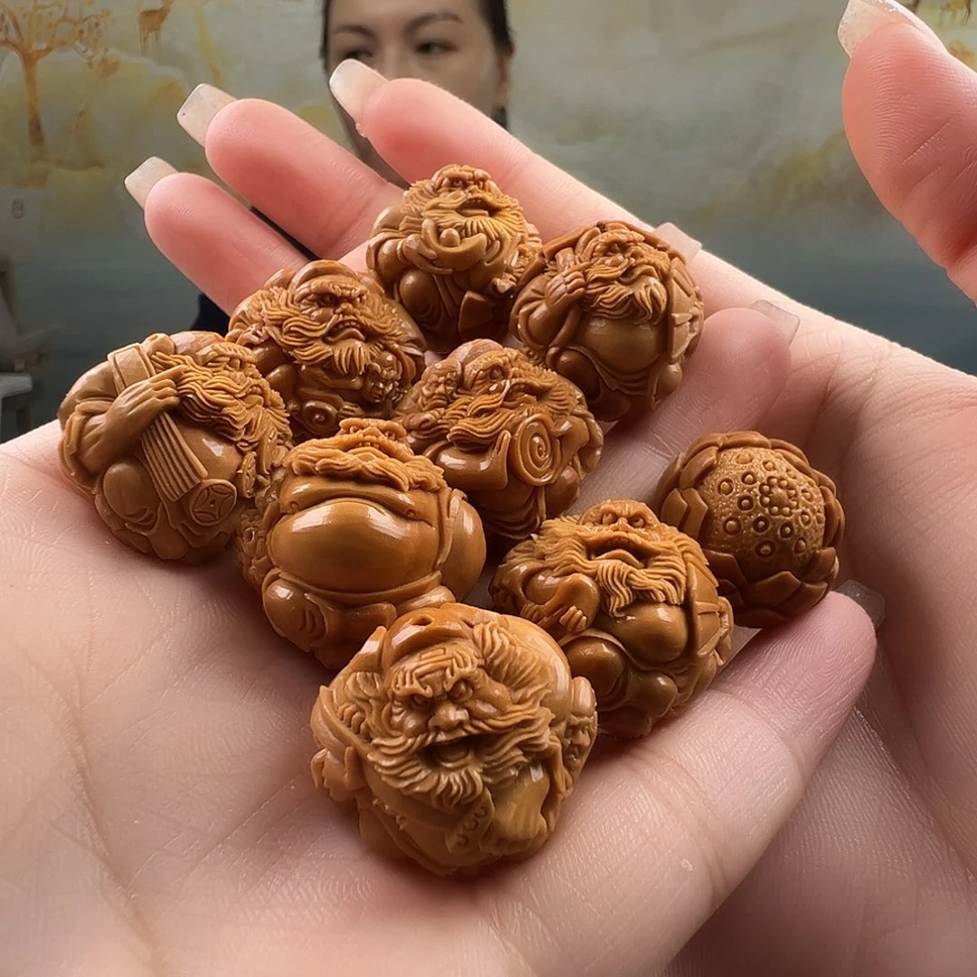 东***动橄榄核吊坠橄榄核