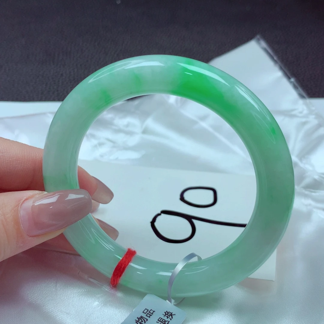 翡翠手镯未镶嵌手镯56