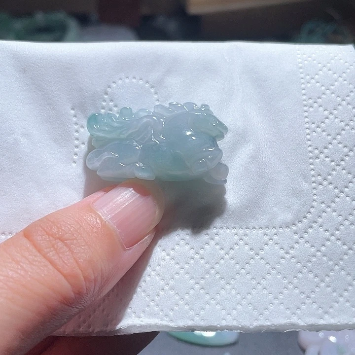 翡翠未镶嵌颈饰天