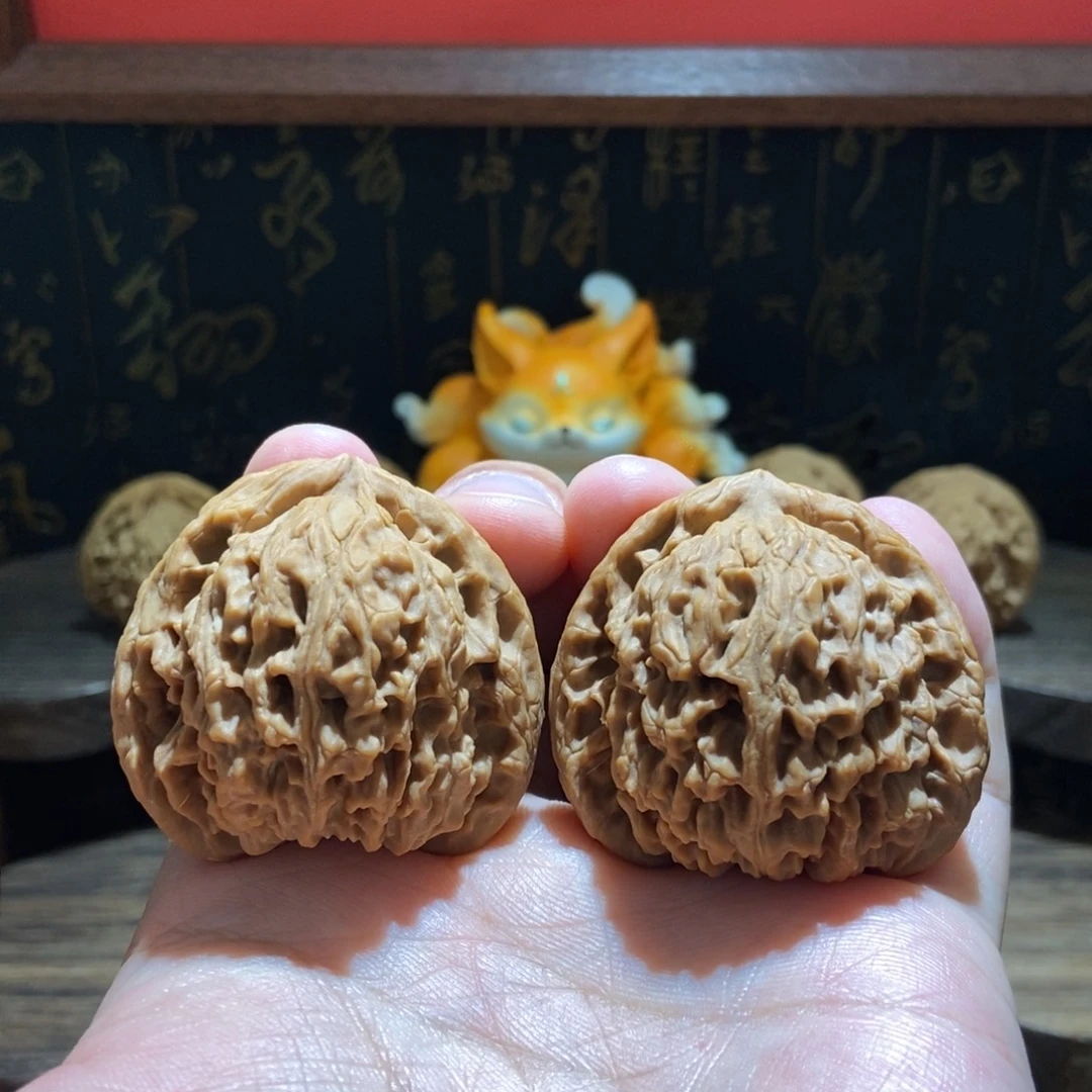 文玩核桃把件52克