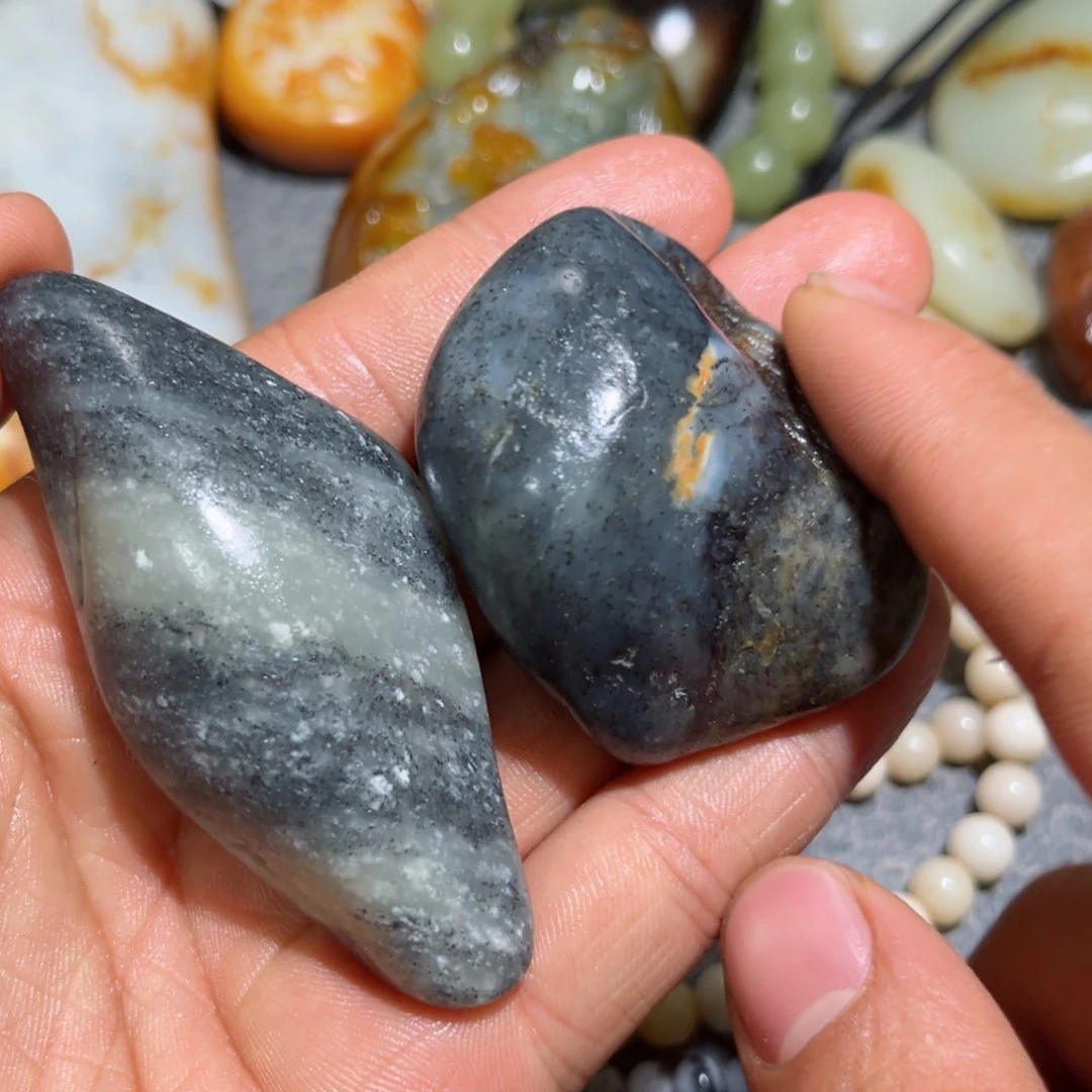 和田玉（糖玉）未镶嵌珠宝奇石