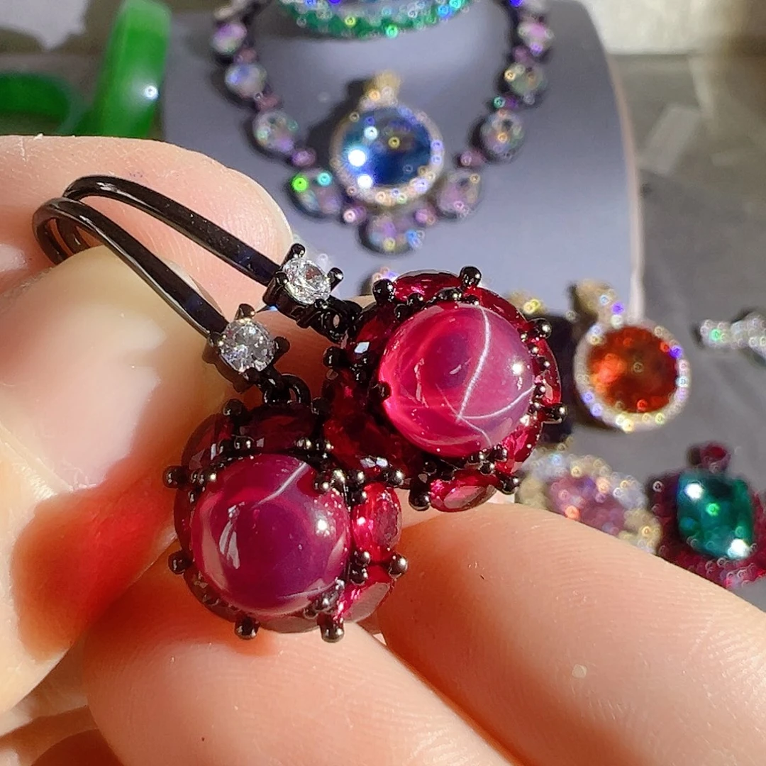 花岗石钨合金红色蓝色吊坠