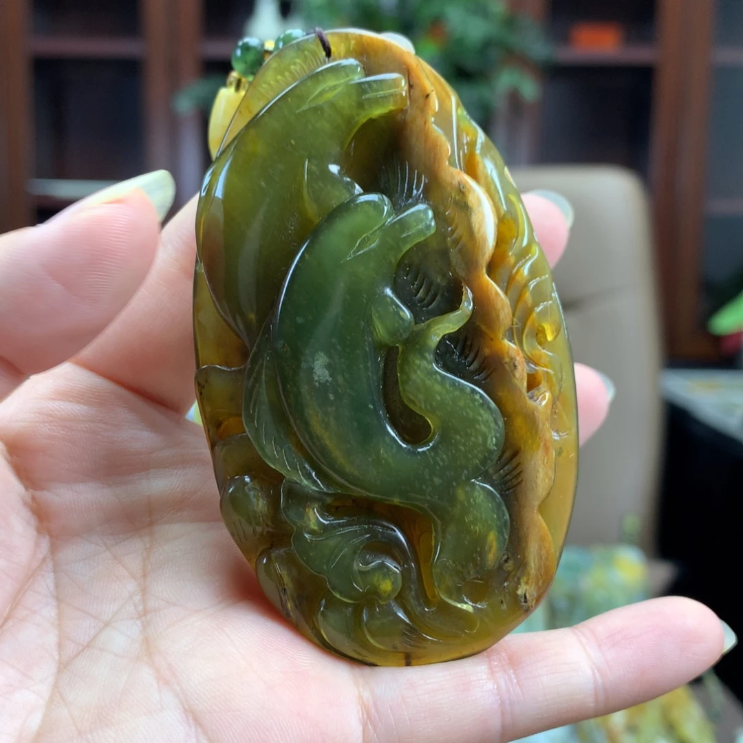 未镶嵌蛇纹石玉颈饰