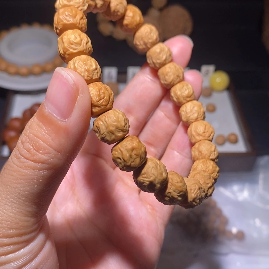 吊坠猴头核桃知**乐猴头