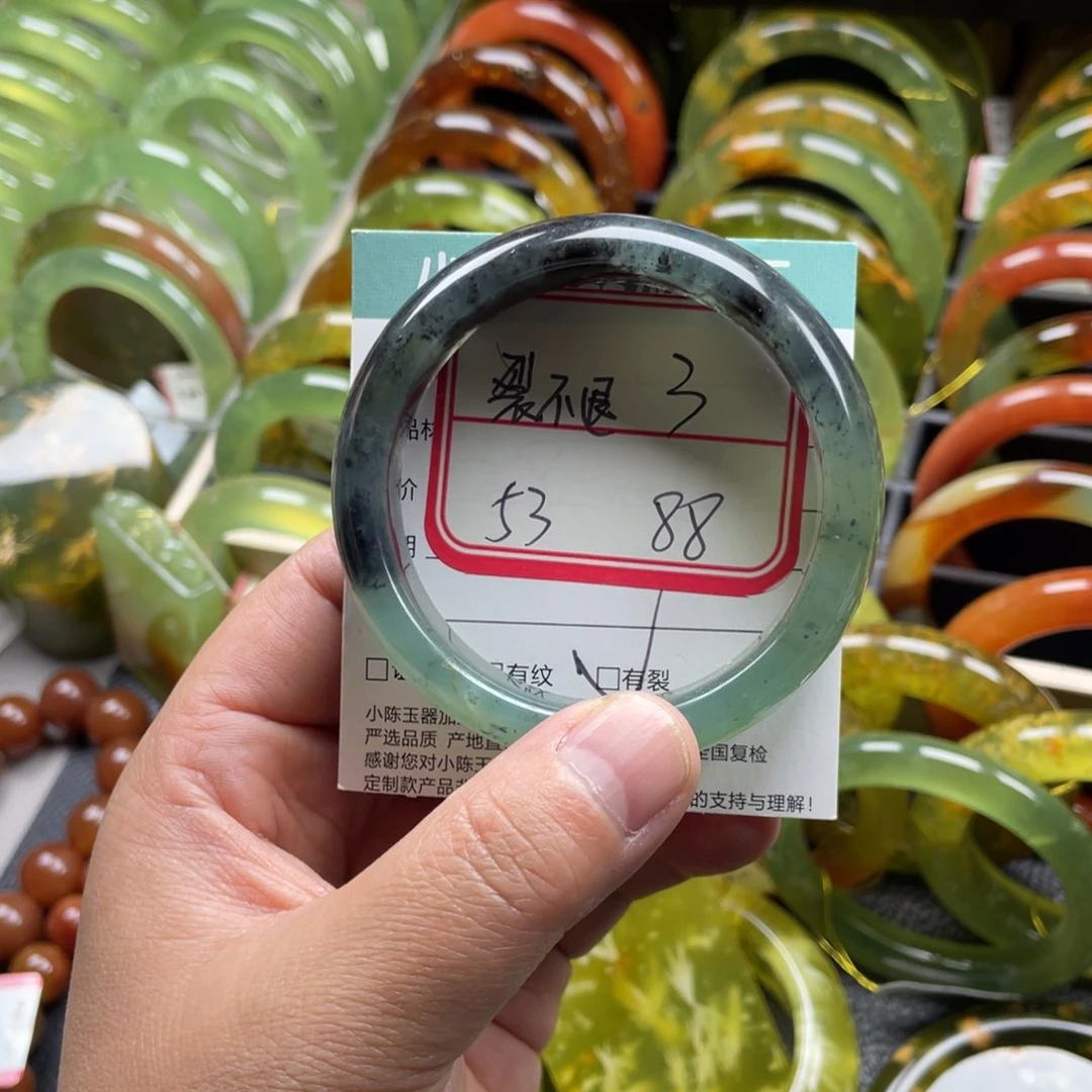 未镶嵌蛇纹石玉手镯有裂手镯特价不退不换