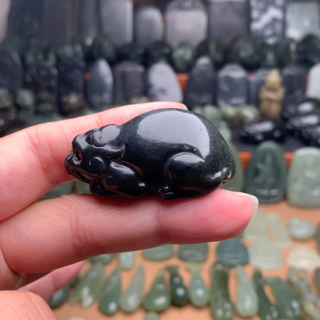 和田玉未镶嵌颈饰挂件03