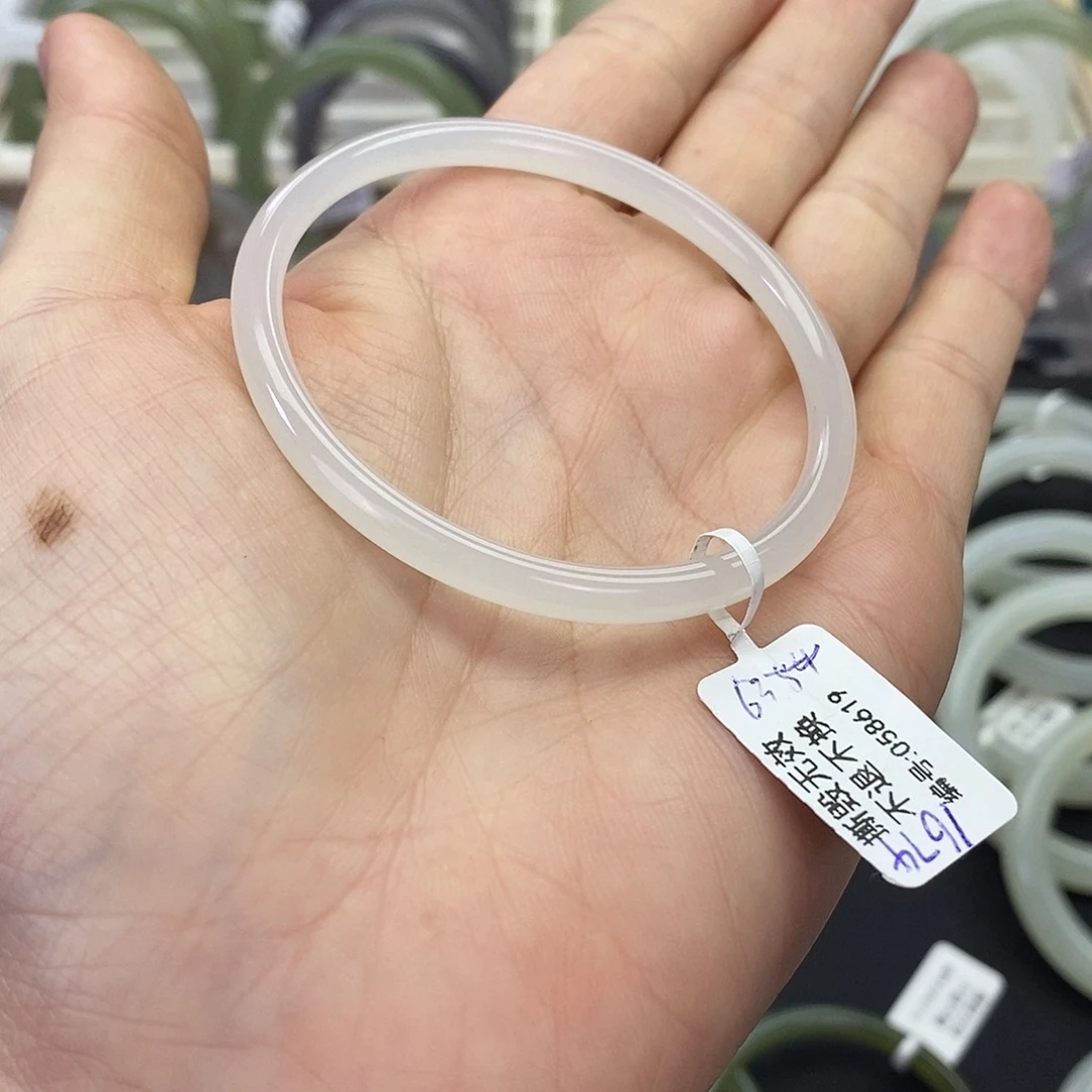 和田玉未镶嵌珠宝奇石53