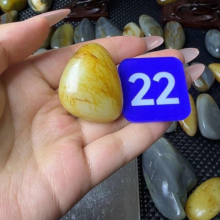 和田玉（糖玉）未镶嵌挂件