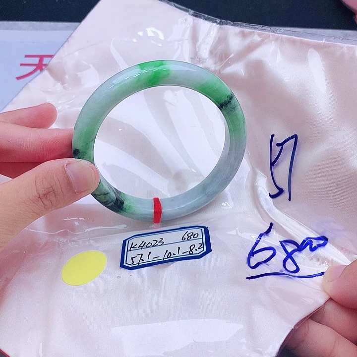 未镶嵌手镯翡翠翡翠