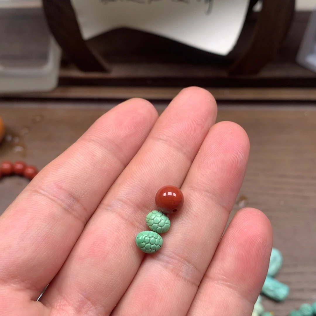 未镶嵌雕刻南红玛瑙