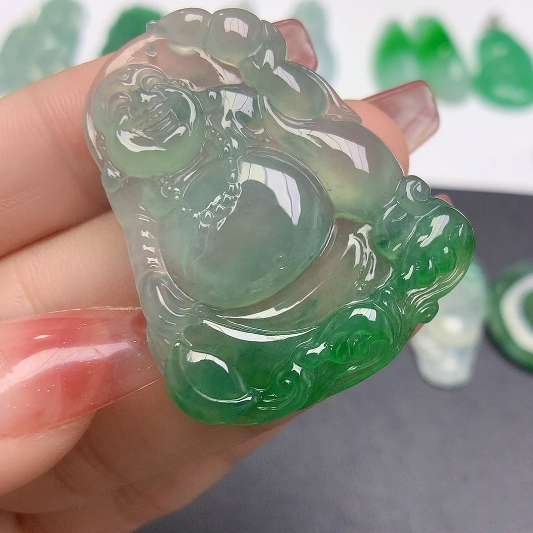 翡翠颈饰未镶嵌逍遥佛