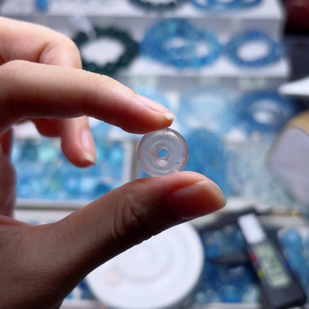 水晶手链未镶嵌平安扣