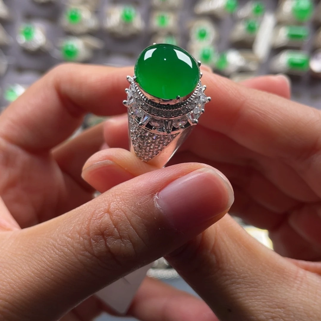 定制翡翠未镶嵌翡翠