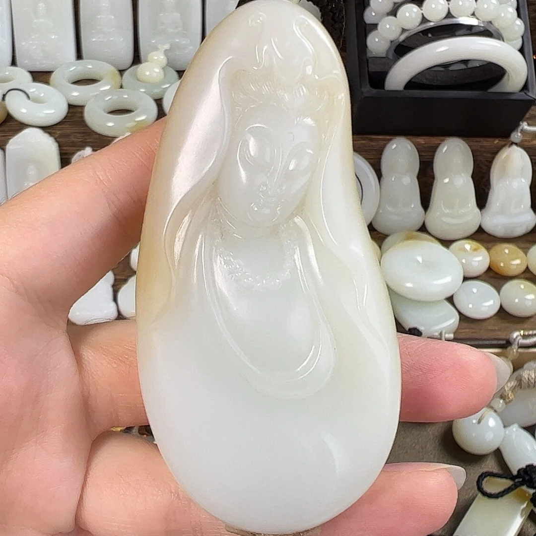 星***河和田玉未镶嵌颈饰
