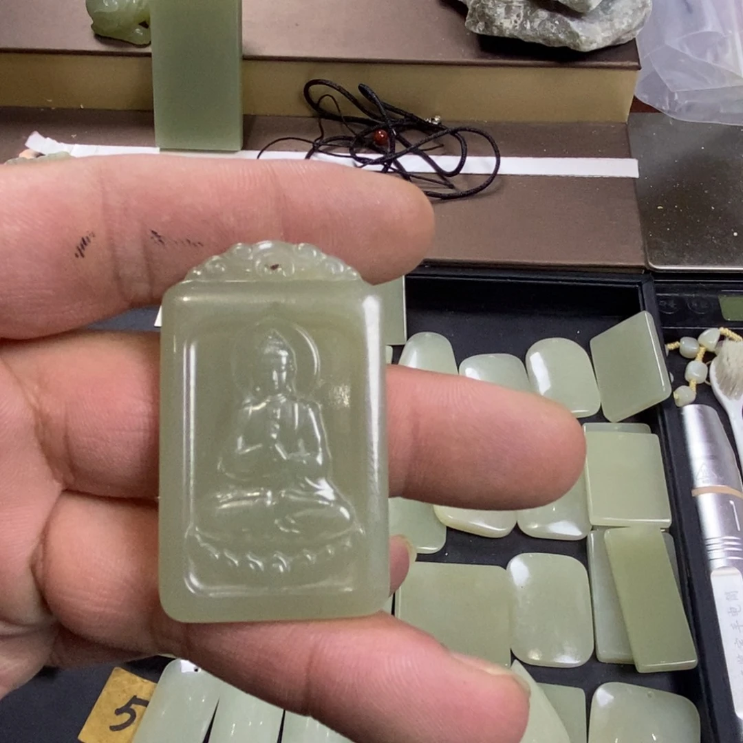 颈饰未镶嵌和田玉飞**宙051