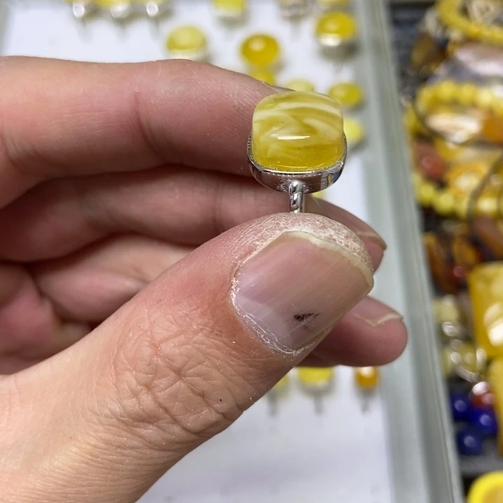 银S925镶嵌蜜蜡裸石戒指