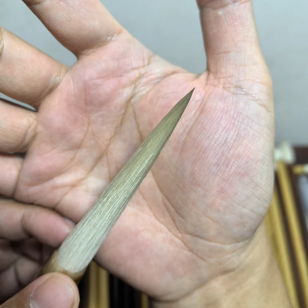 老羊毫长锋    出锋8.2  口径1.27左右 不加建