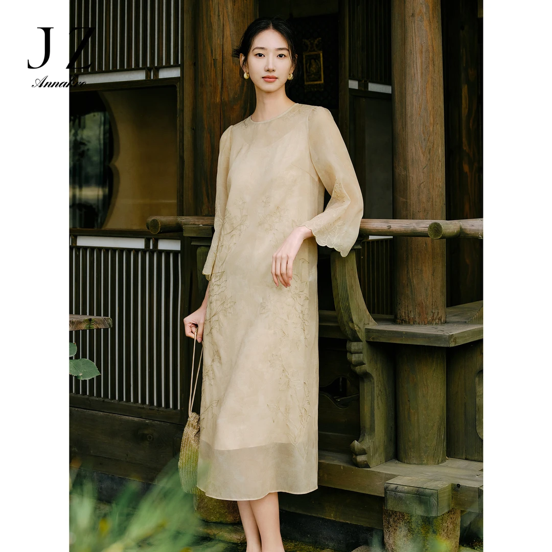 【宋锦】玖姿安娜蔻KWFC50046新中式香云纱绣花连衣裙女2025春新款